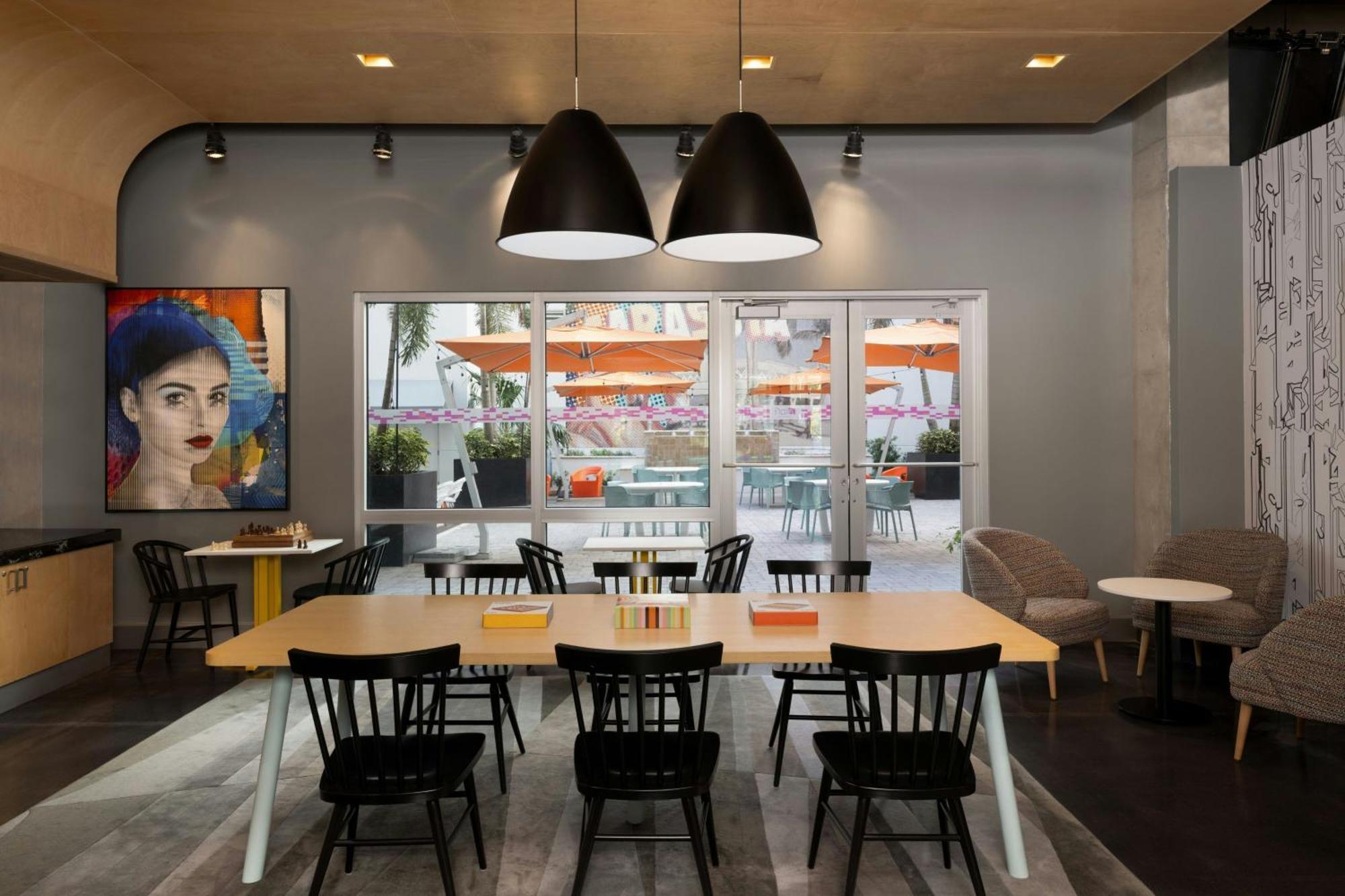Aloft Sarasota Hotel Екстериор снимка