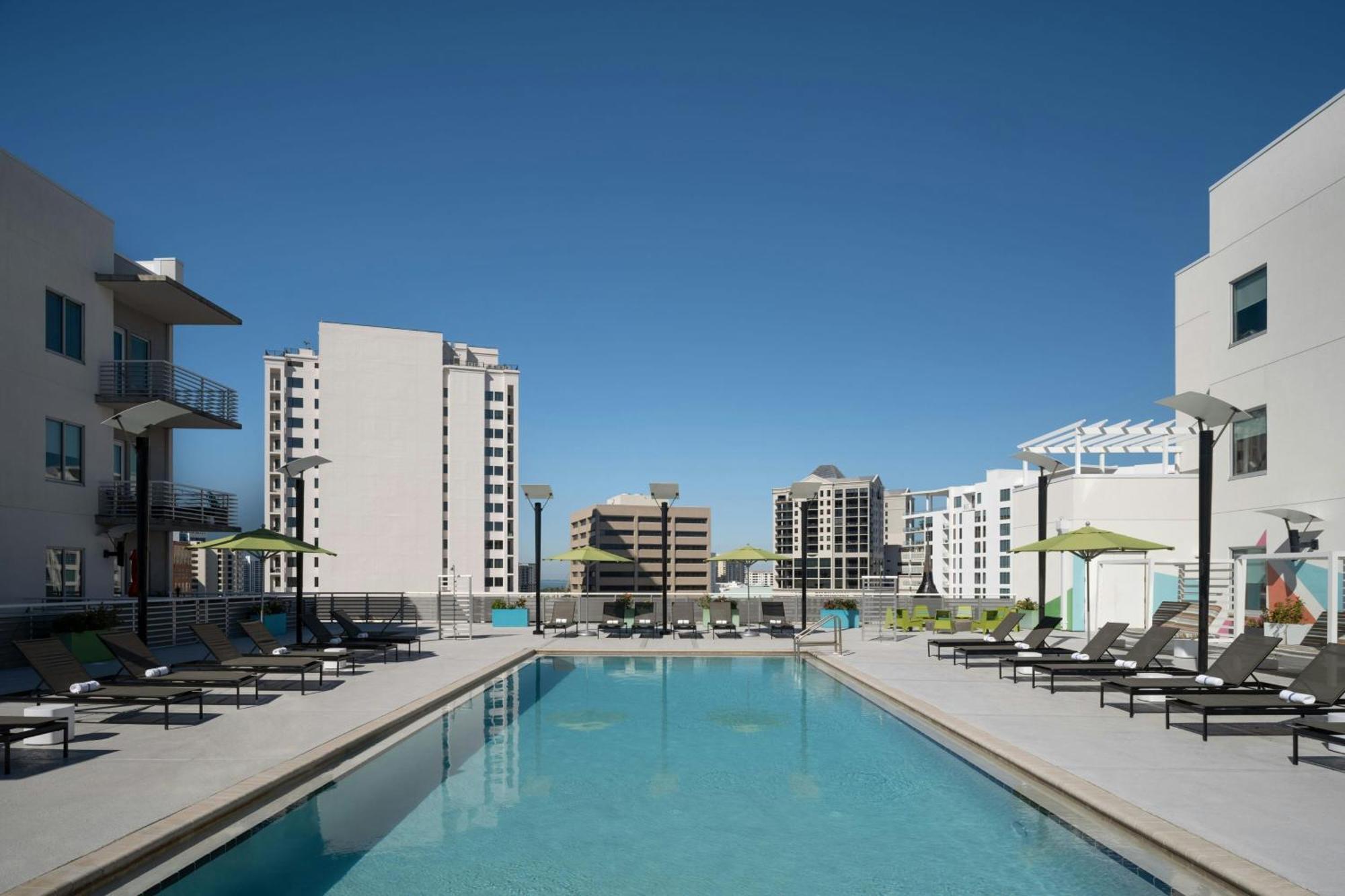 Aloft Sarasota Hotel Екстериор снимка