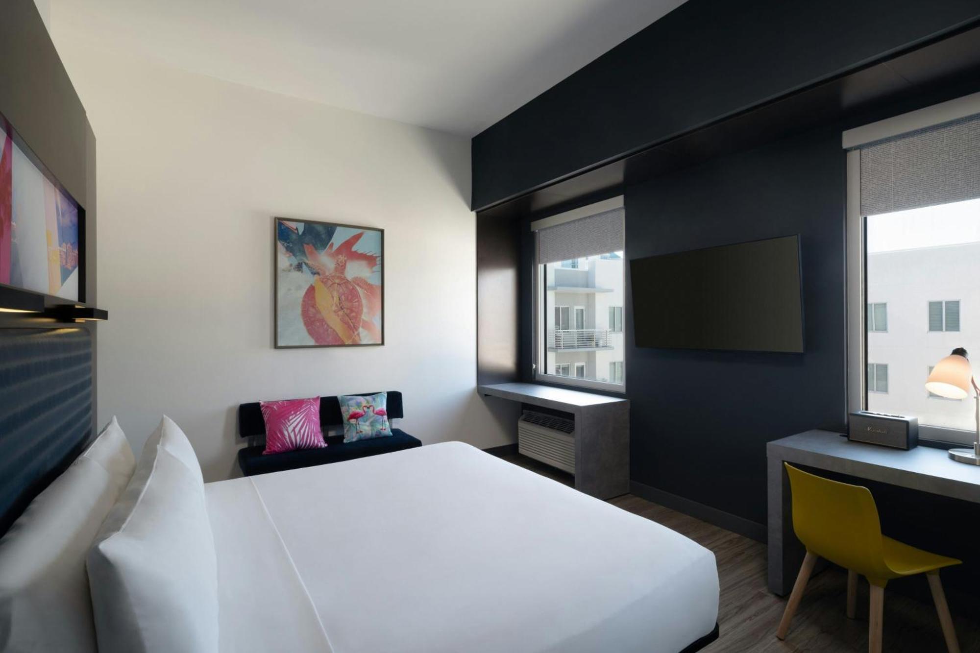 Aloft Sarasota Hotel Екстериор снимка