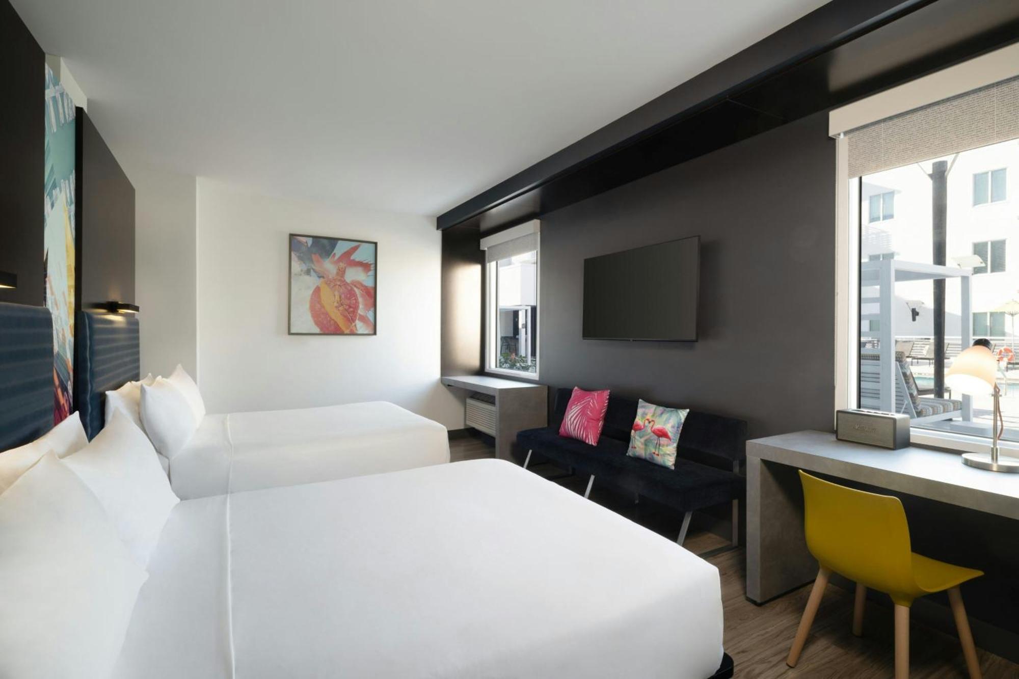Aloft Sarasota Hotel Екстериор снимка
