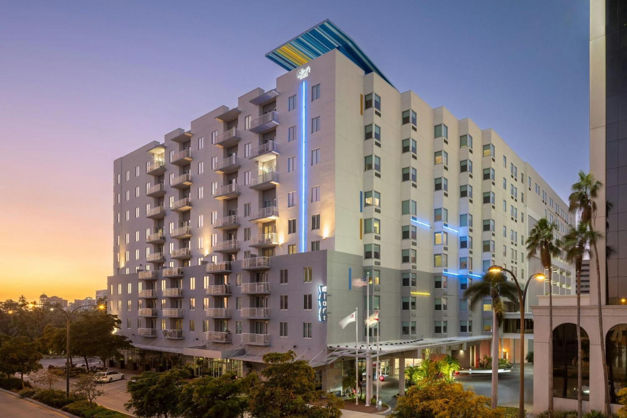 Aloft Sarasota Hotel Екстериор снимка